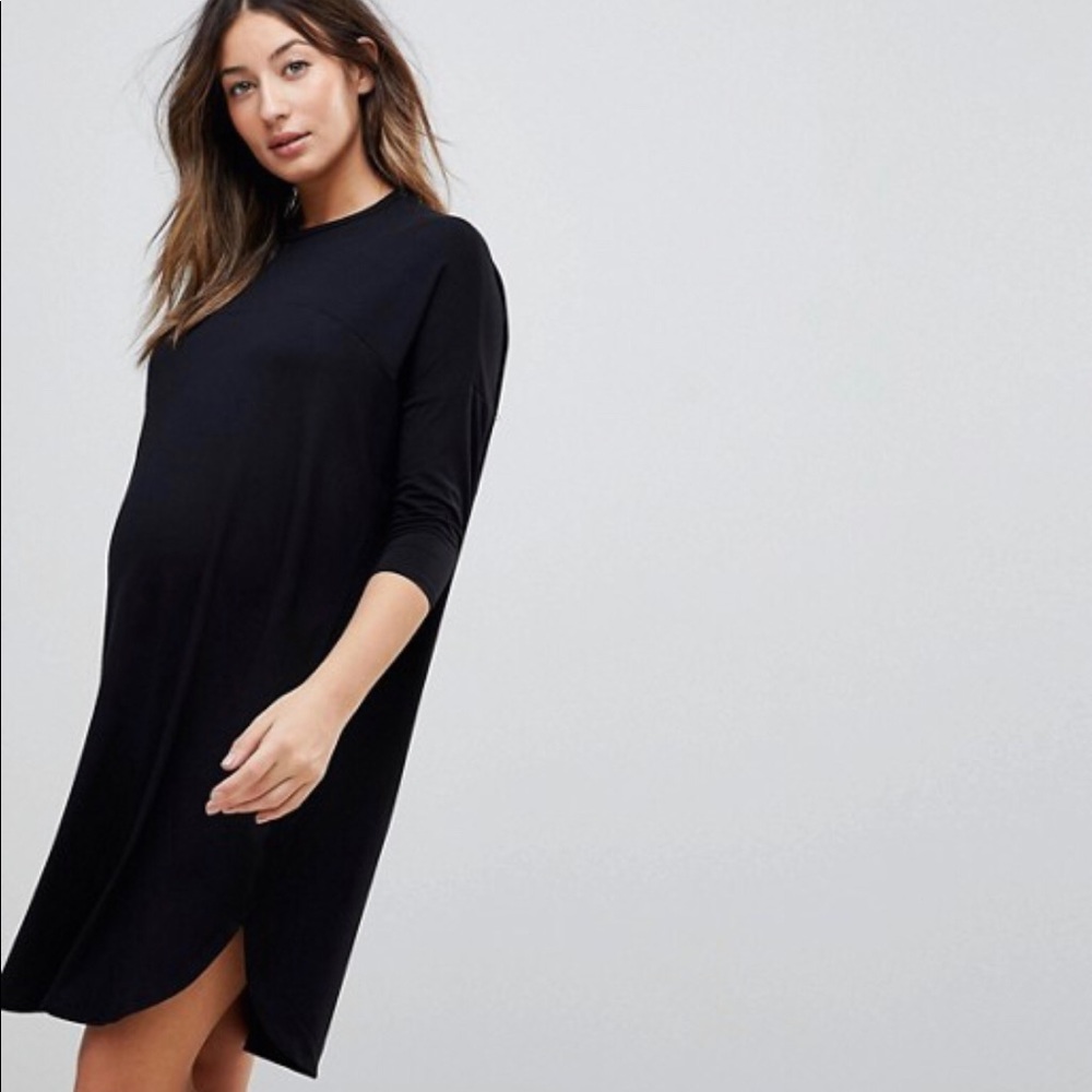 Maternity t-shirt dress